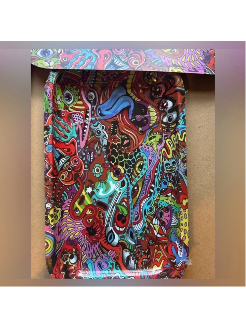 Psychedelic Rolling Tray with Soft Magnetic Lid - Picture 4 of 9